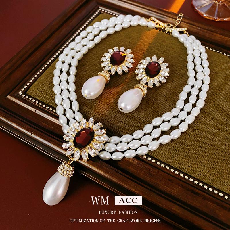 Flower Diamond Water Drop Pearl Necklace French Retro Court Style Collarbone Chain High Sense Light Luxury Jewelry Women's Suit