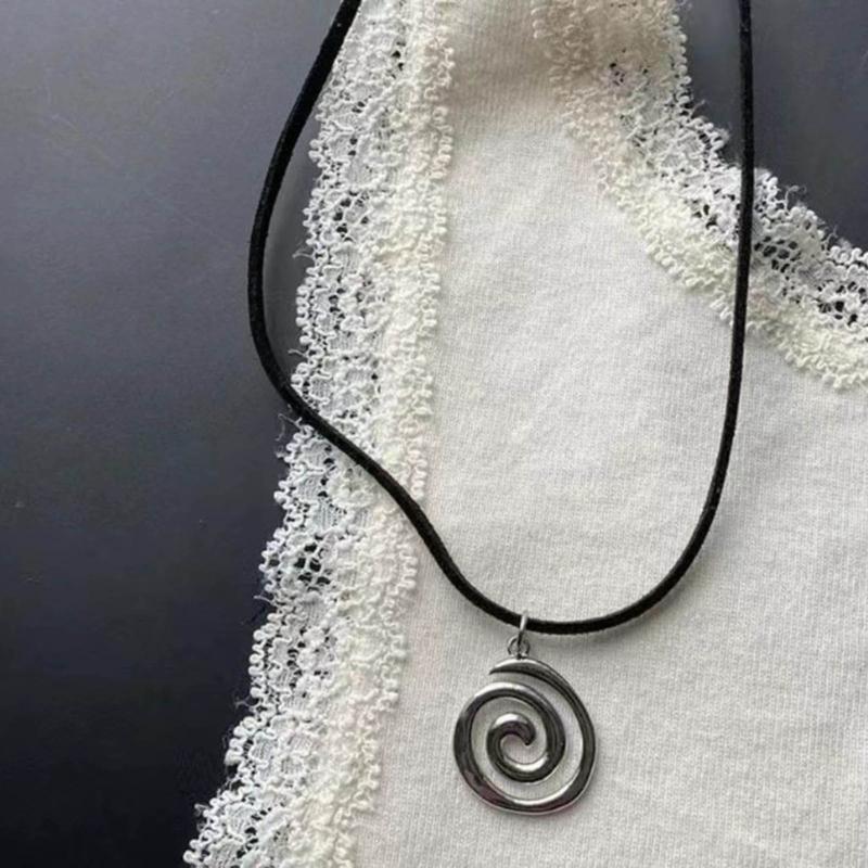 Spiraled Pendant Necklace Vintage Alloy Star Charm Neckchain Handmade PU Cord Neckwear Fashionable Neck Jewelry Gift