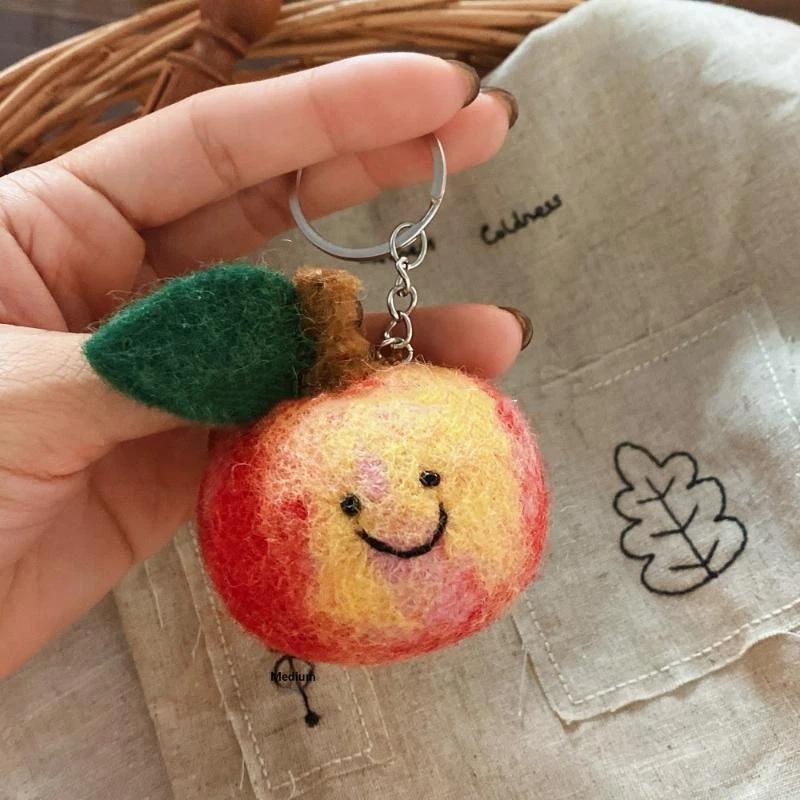 Eco-Friendly Felt Green Vegetable Keychain Adorable Lightweight Bag Pendant Schoolbag Ornament for Students Daily Use