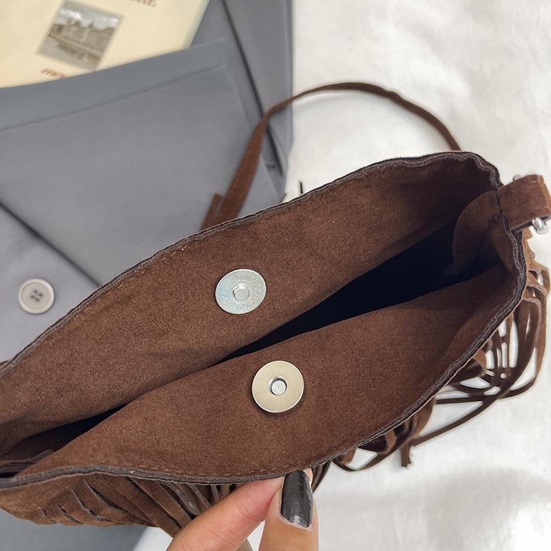 Borsa a tracolla con frange stile coreano 2025: Borsa a Spalla Donna Retrò di Alta Gamma per Autunno/Inverno