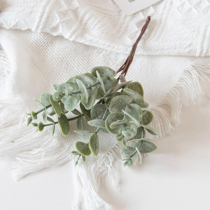 

Gold Eucalyptus Leaves Plastic Flowers Fake Plants Festival Decorations Home Room Outdoor Garden Wedding Artificial Plants Table 3pcs зелёный