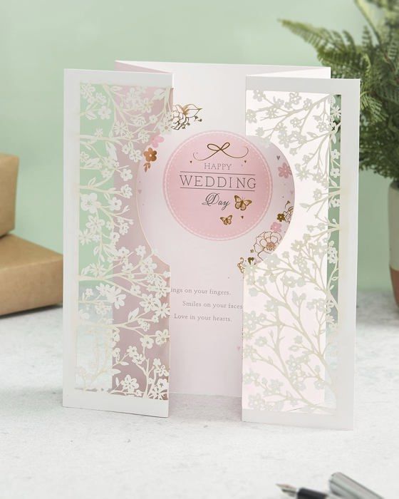 Uk greetings Carte de mariage pour lui/elle/ami Motif floral decoupe