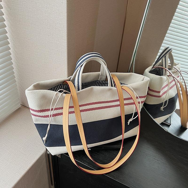 New Personalized Striped Women's Bag, Fashionable and Simple Large-capacity Shoulder Portable Tote Bag