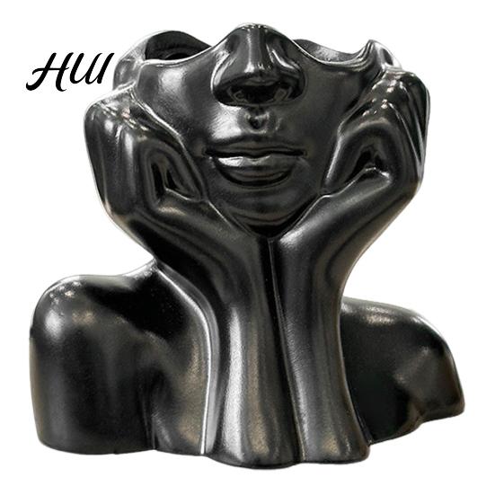 Abstract Face Design Plastic Pen Holder Creative Sculpture Large Capacity Art Supplies Organizer Desktop for Pens Erasers Crayons Markers Makeup Brush