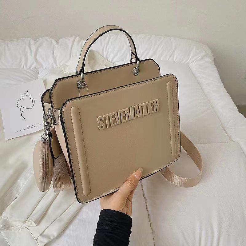

Trendy 2023 New Style Handbags For Women Chic Pu Shoulder Bag For Daily Use Black White)