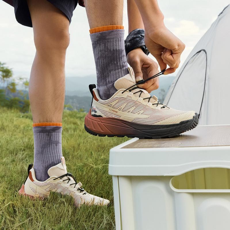 Li-Ning Tkanina Skóra Syntetyczna Yijie Lite 2.0 V2 Wygodne Wszechstronne Antypoślizgowe Odporne na Ścieranie Buty Turystyczne Niskie Męskie Buty Turystyczne Brązowe AHTV003-1