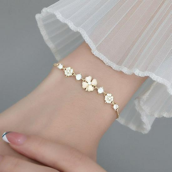 Lucky Four-Leaf Clover Bracelet - Unique High-End Women's Jewelry Gift