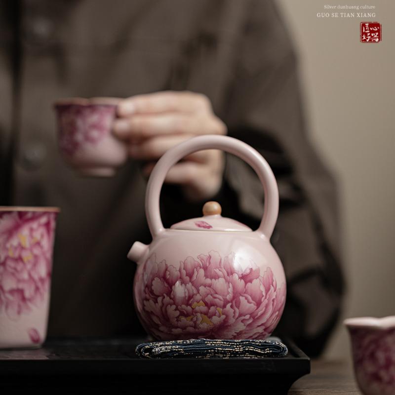 250ML Pink Ru Kiln Peony Flower Lifting Beam Teapot Boutique Tea Infuser Pot Tea Making Kettle with Strainer Teaware Ornaments