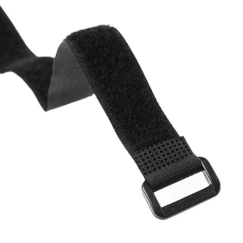 Odolný nylonový popruh se zapínáním Nastavitelné řešení pro připevnění na motocykl Pro bezpečné uložení a cestovní příslušenství