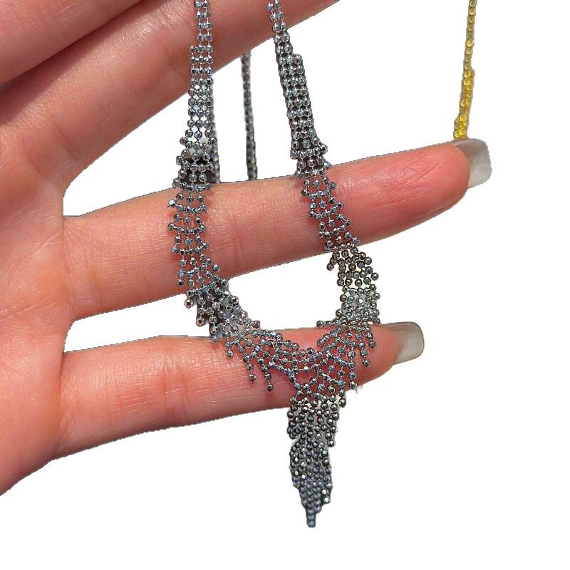 Exquisite European-American Adjustable Metal Rice Grain Necklace: Luxury Collarbone Chain
