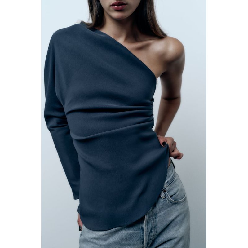 New One-Shoulder Niche Asymmetric Top Pleated Decoration