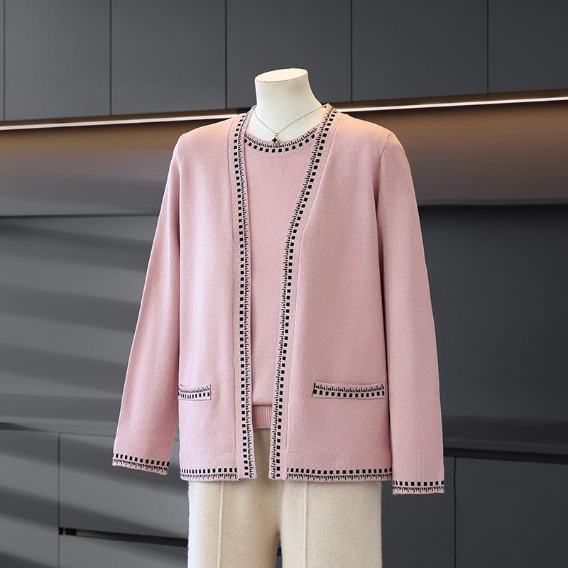 

Spring Knit Cardigan & Top Set: Stylish Two-Piece Outerwear for Middle-Aged & Elderly Women XL (Recommended 90-115 kg)