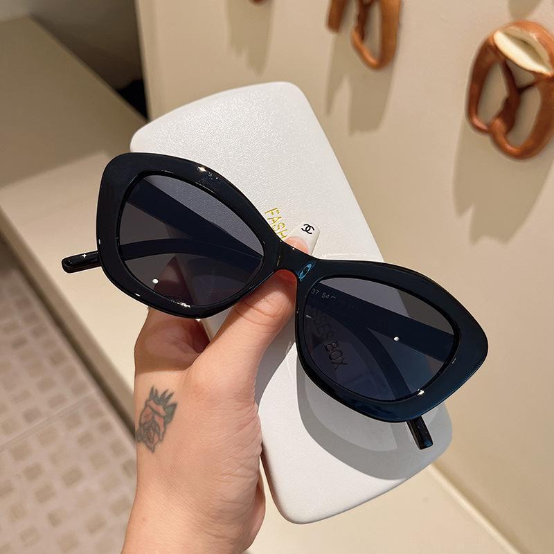 

Cat Eye Sunglasses UV400 Protection Stylish Party Show Women Men European American Style Fashion Sun glasses