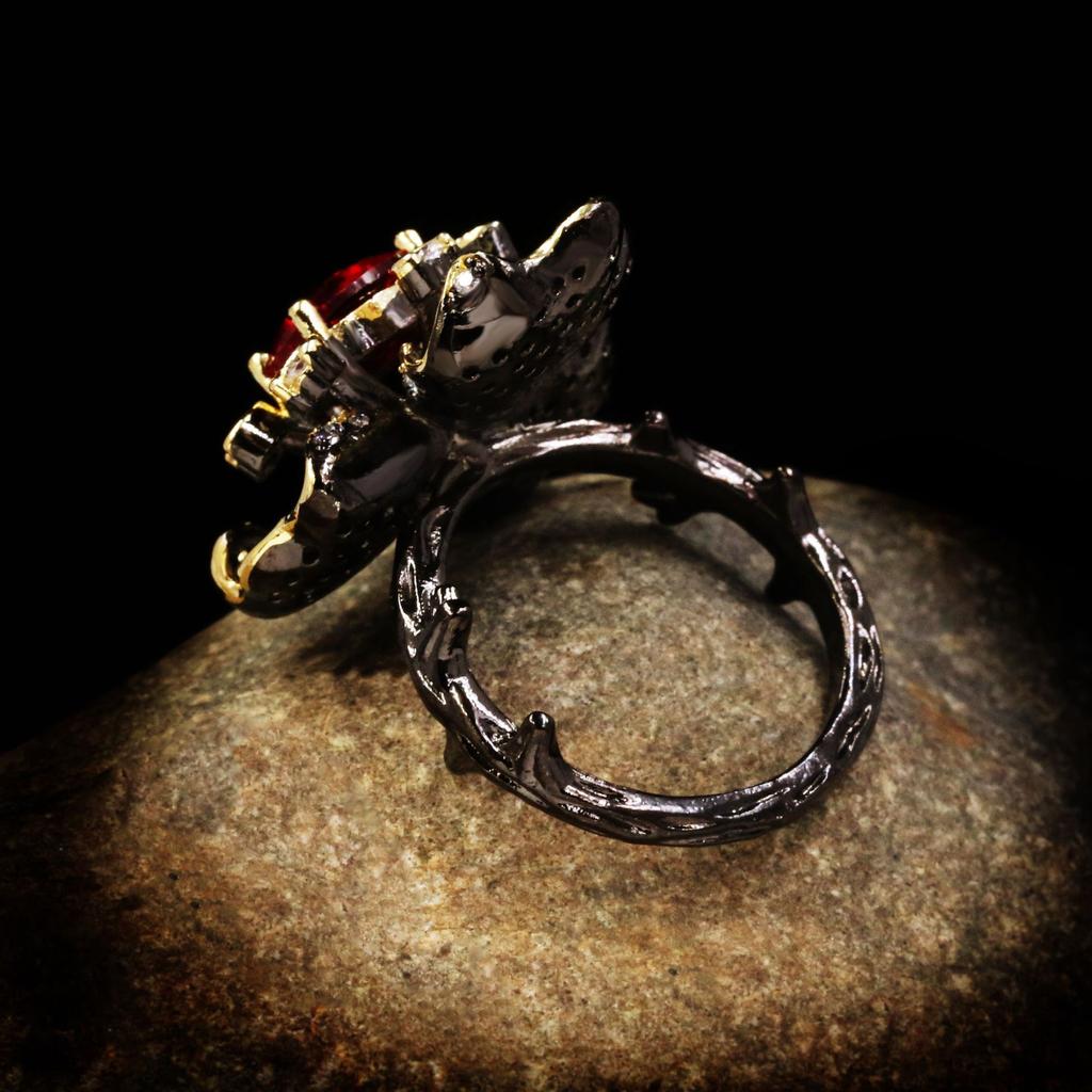 Bijuterii Populare Europene și Americane Aur Negru Bicolor Flori Incrustate cu Diamante Roșii Inel Exagerat pentru Femei