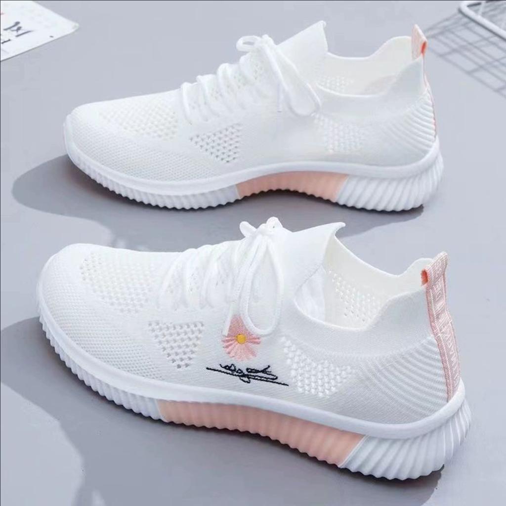 New women's breathable low cut white shoes with soft soles for spring and summer fly woven casual women's shoes