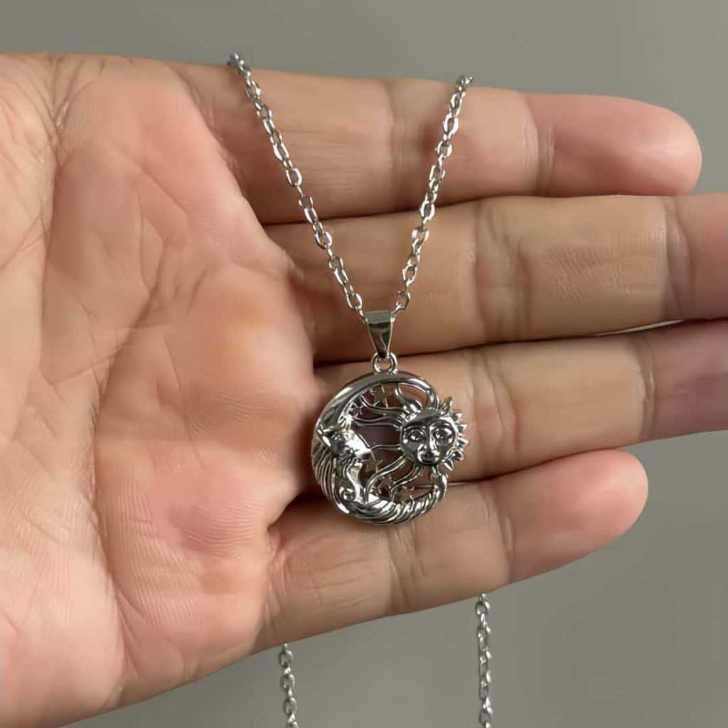 Bohemian Moon Sun Face Pendant Necklace With Alloy Charm For Fashion Women And Men