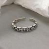 Fashionable Personalized Geometric Ring: Vintage-Inspired, Trendy Women's Design for Index Finger