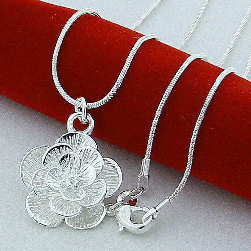 New Silver-Plated Peony Flower Necklace In European and American Styles