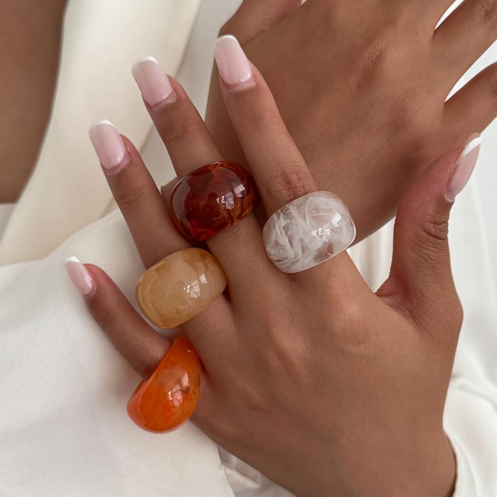 Y2K Colorful Gradient Transparent Resin Ring Water Drop Vintage Temperament Smooth Acrylic Finger Ring Charm Aesthetics Jewelry