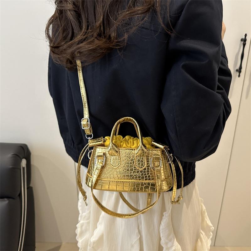 Trendy textured bag Women's trendy portable mini bag Crocodile pattern fashionable versatile shoulder bag Crossbody bag