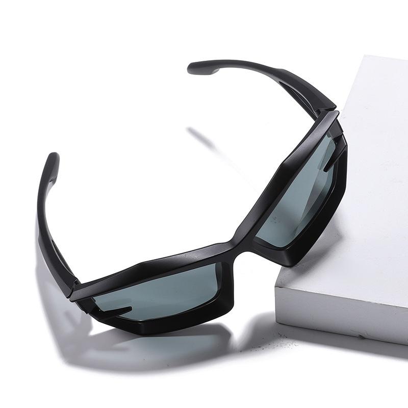 Trendige Punk-Sonnenbrille Damen Futuristische Spezialförmige Brille Herren Personalisierte Winddichte Brille Sonnenbrille