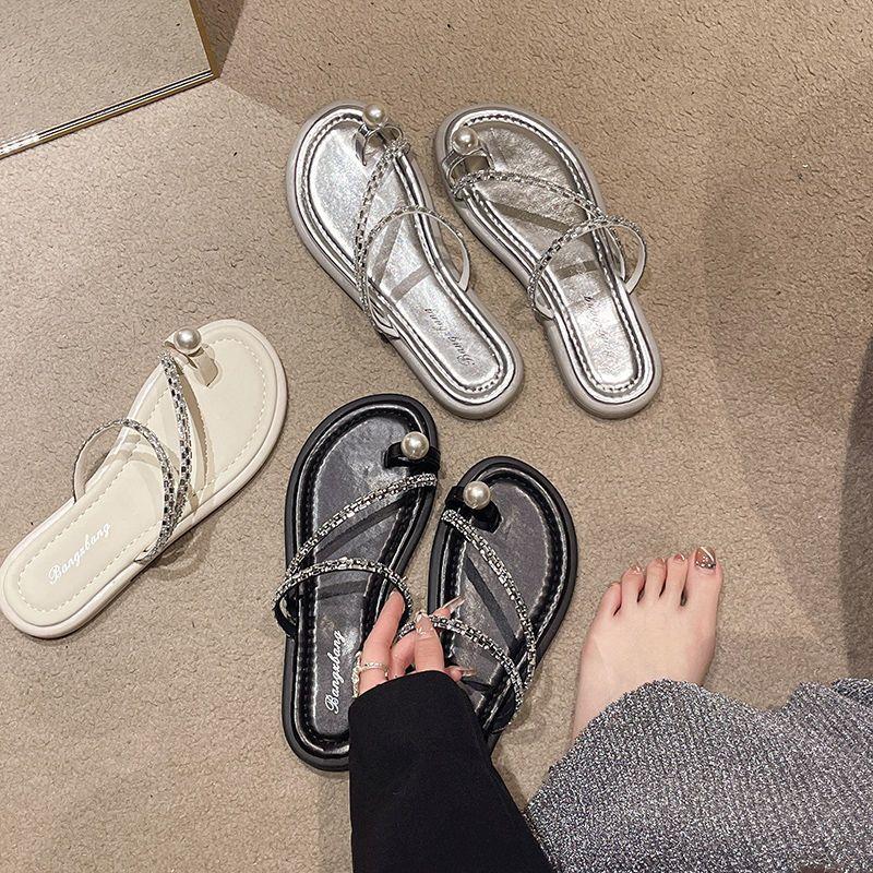 Internet Celebrity Pearl Toe Slippers Female Summer New Flat-bottomed Fairy Wind Cover Toe Beach Sandals Soft-soled Non-slip Sandals