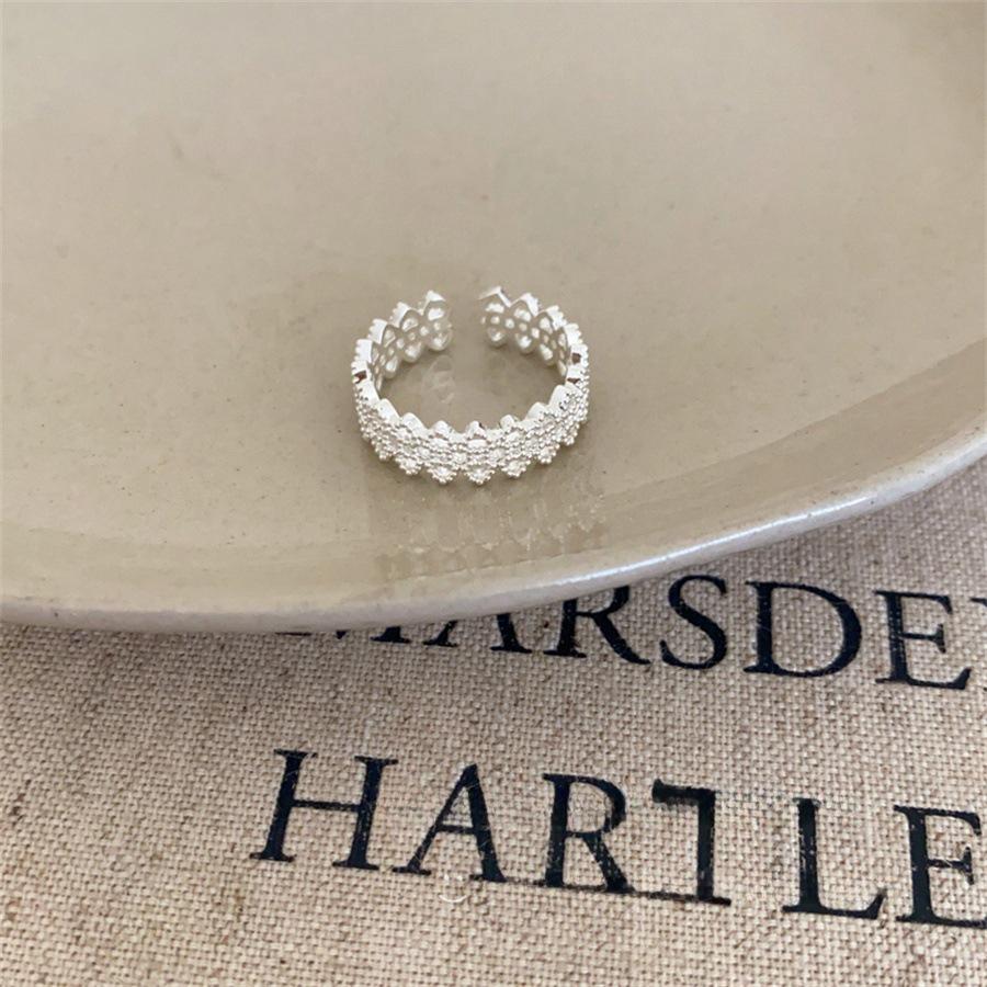 Xiaohongshu S925 Sterling Silver Women's Luxury Ring - Niche Design, Non-Fade Index Finger Fashion.