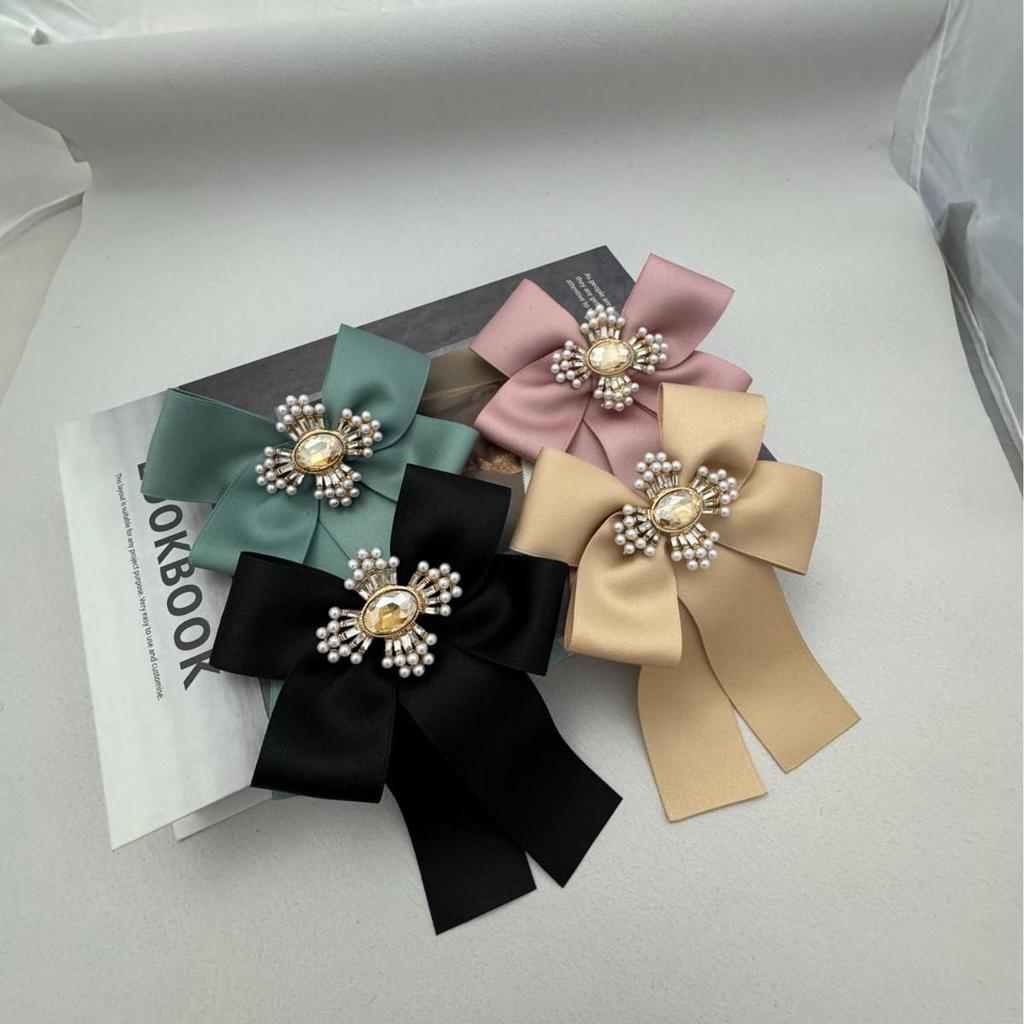 Versatile French Pearl Bow Tie and Brooch for Clothing Necklines