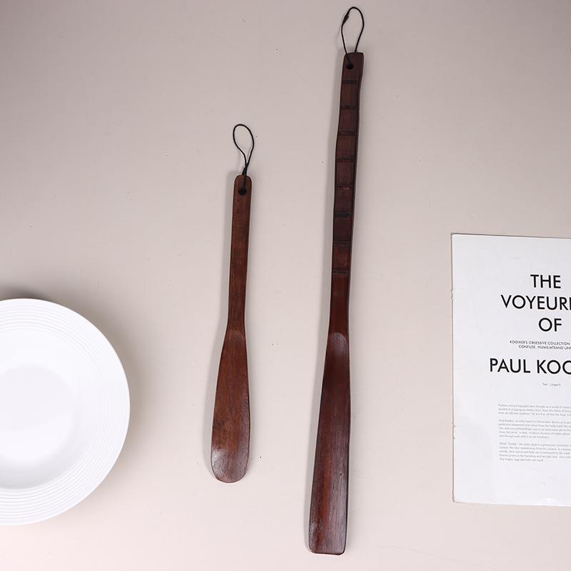 Wooden Shoe Horn With Lanyard Flexible Long Handle Shoehorn Useful Shoe Lifter For Seniors Shoe Spoon Home Tools