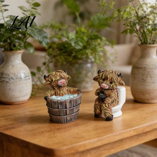Weather Resistant Garden Statue 2Pcs/Set Funny Highland Cow Figurine Bathing and Toilet Sitting Ornament Realistic Resin Indoor Outdoor Figurine
