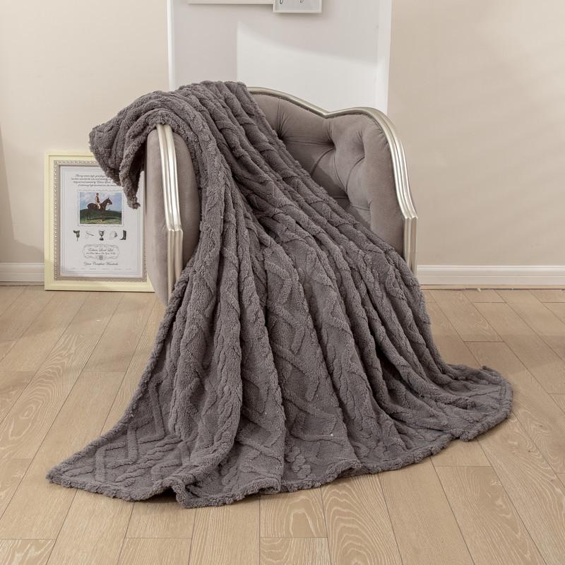 Solid Color 3D Jacquard Diamond Pattern Taffeta Fleece Blanket for All Seasons