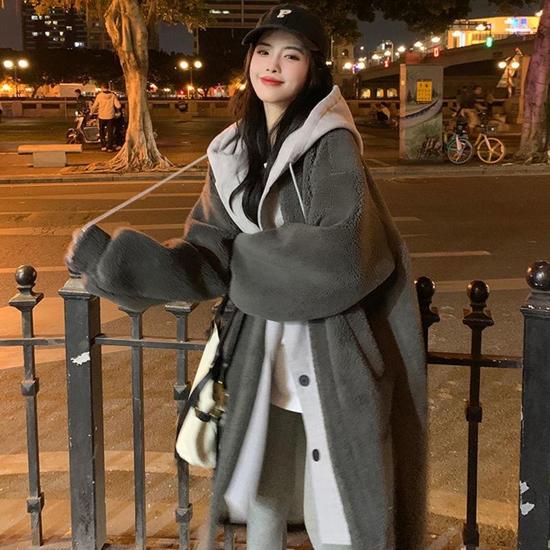 Lamb wool contrasting color fake two-piece sweatshirt women's autumn and winter niche design long over-the-knee loose cardigan jacket