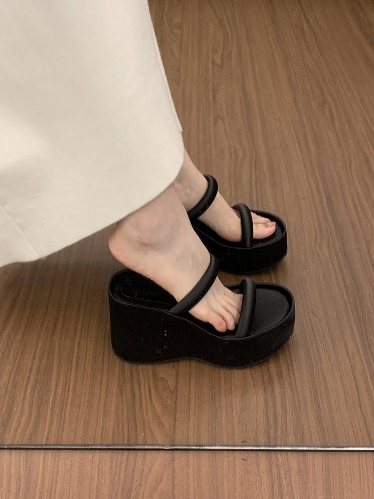 French Fairy Style Thick-soled Heightened One-word Slippers for Women's Summer Wear 2025 New Simple Satin Thick-heeled Sandals