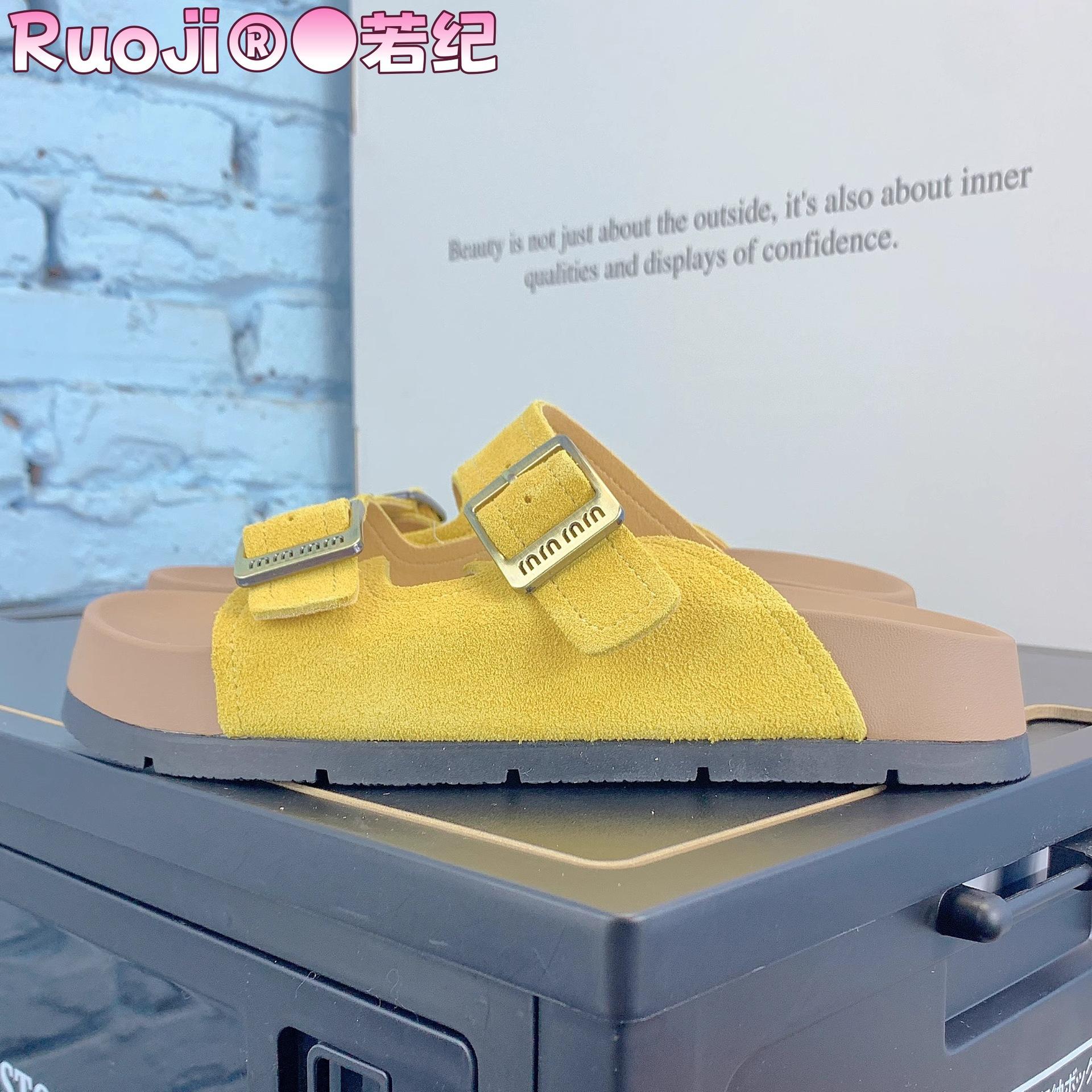 

Ruoji outer slippers women s summer 2025 new muffin thick bottom heightening Internet celebrity cream bread beach sandals 40 жовтий