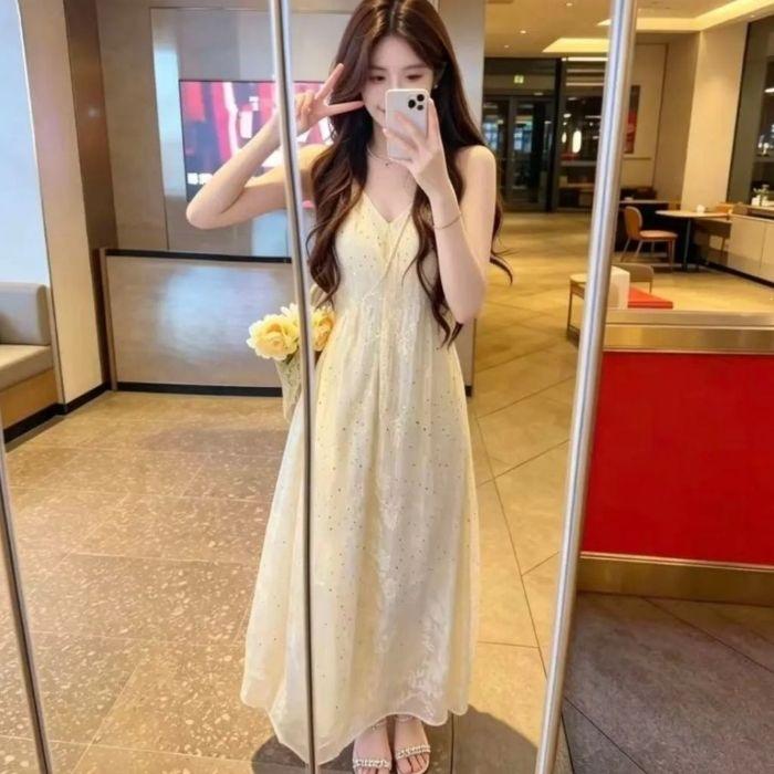 LC summer new French gentle wind apricot embroidered suspender dress women's A-shaped skirt V-neck looks thin