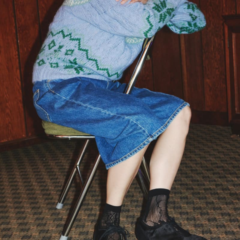 I Hate Monday Flower Garden Socks Black