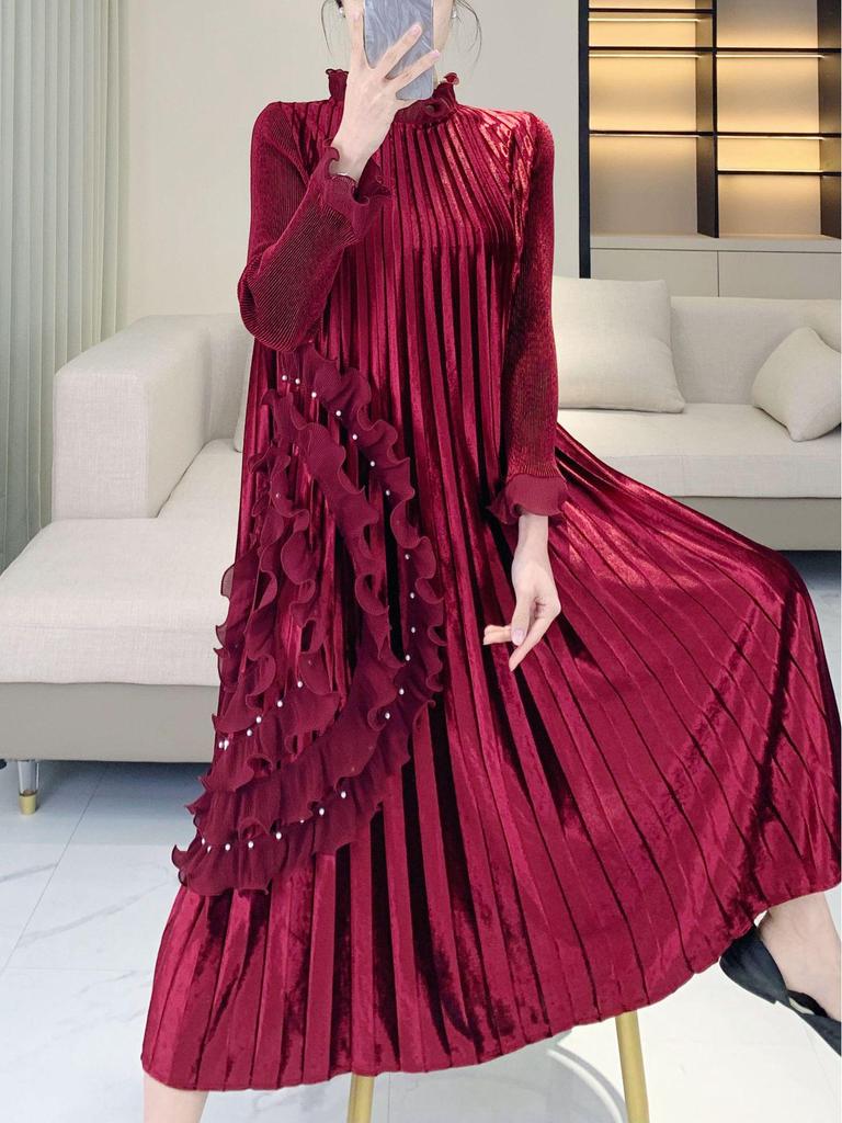 Elegantes Übergrößen-High-End-Samtkleid mit schwerer Perlenstickerei und Stickerei