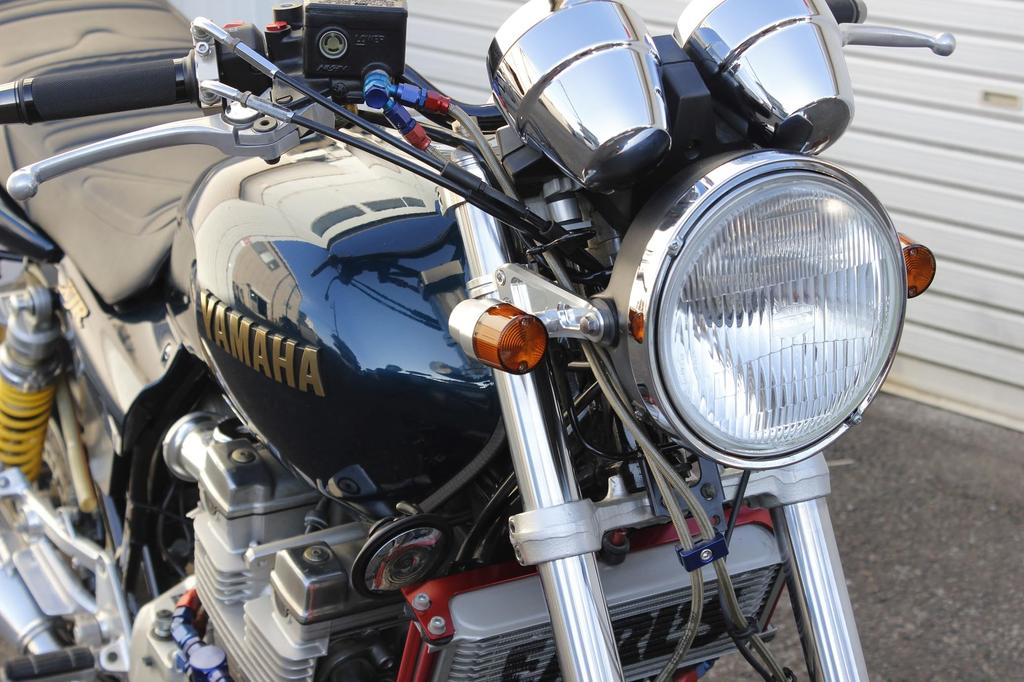 POSH FAITH Motorcycle Turn Middle Machined Turn Superbike Short Single Bulb Sold Pack of Silver Signals, Signals, Type, Stay, (Bulb Separately), 2,