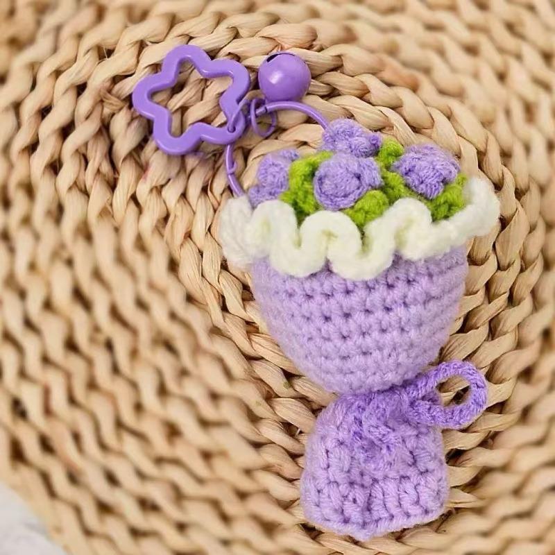 Handmade Knitted Wool Flower Bouquet As A Gift for Teachers' Day, Mother's Day, Valentine's Day, New Year, Keychain