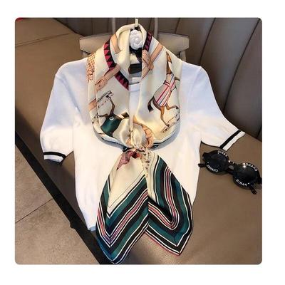 HANDUNYOU French Style Striped Carriage Square Scarf