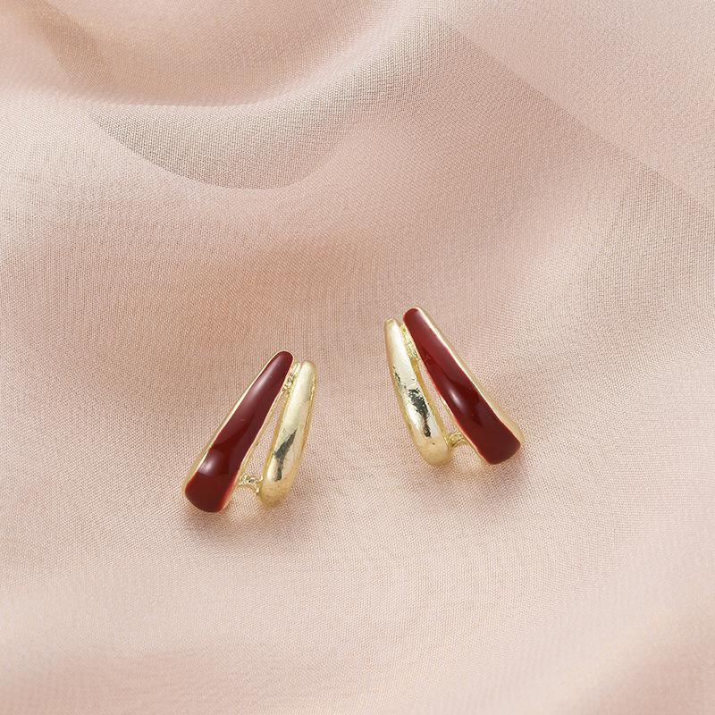 Korean version of C-ring stud earrings cold wind hollow earrings literary and creative earrings wholesale