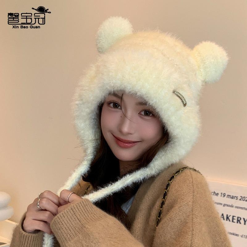 Winter cute bear plush hat women's windproof ear protection knitted wool hat to keep warm and cold and show a small face