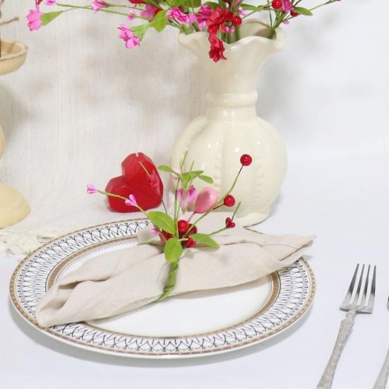 Heart Shaped Napkin Holder for Valentine's Day Napkin Rings Simulated Flower And Wedding Elegant Setting
