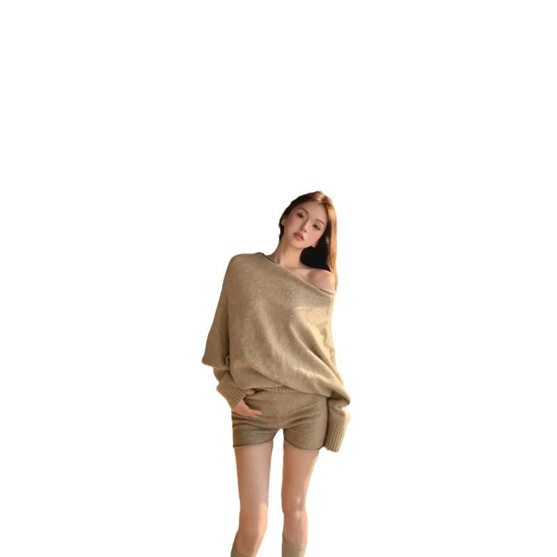 2024 Autumn Women's Off-Shoulder Knit Top & High-Waisted Slim Shorts Set