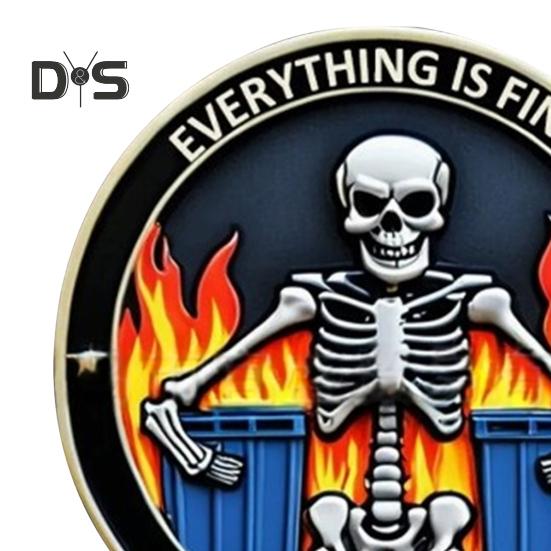 Kafatası Çöp Konteyneri Alev Madeni Para Renkli İskelet Meydan Madalyası Metal İlham Verici Cep Jetonu İş Arkadaşları Erkekler Kadınlar için Masa Aksesuarları