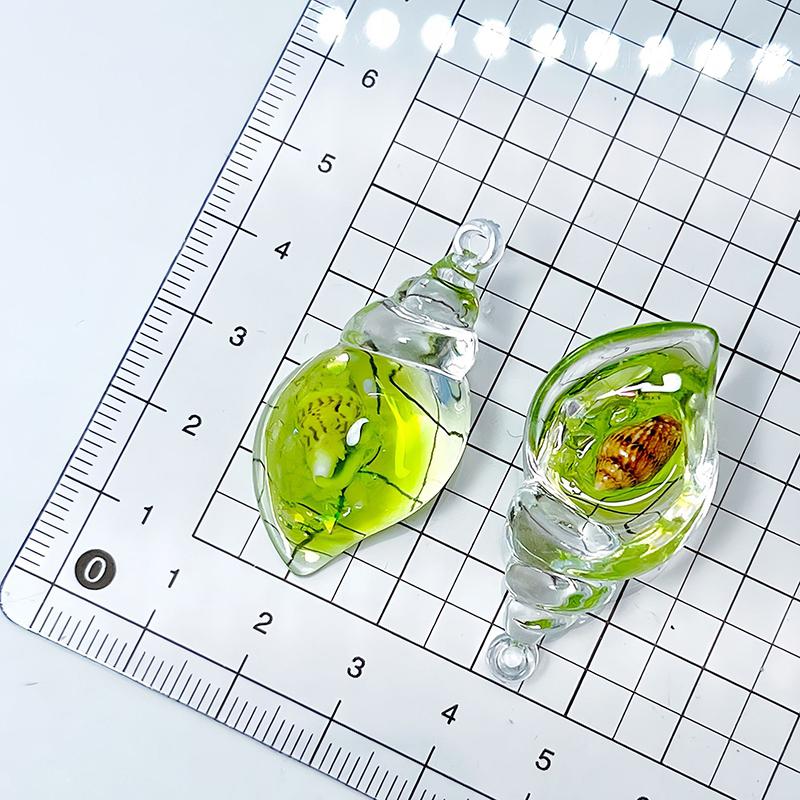 

Мультяшные светящиеся моллюски украшения из смолы трехмерный кулон ручная работа декоративные аксессуары зелёный