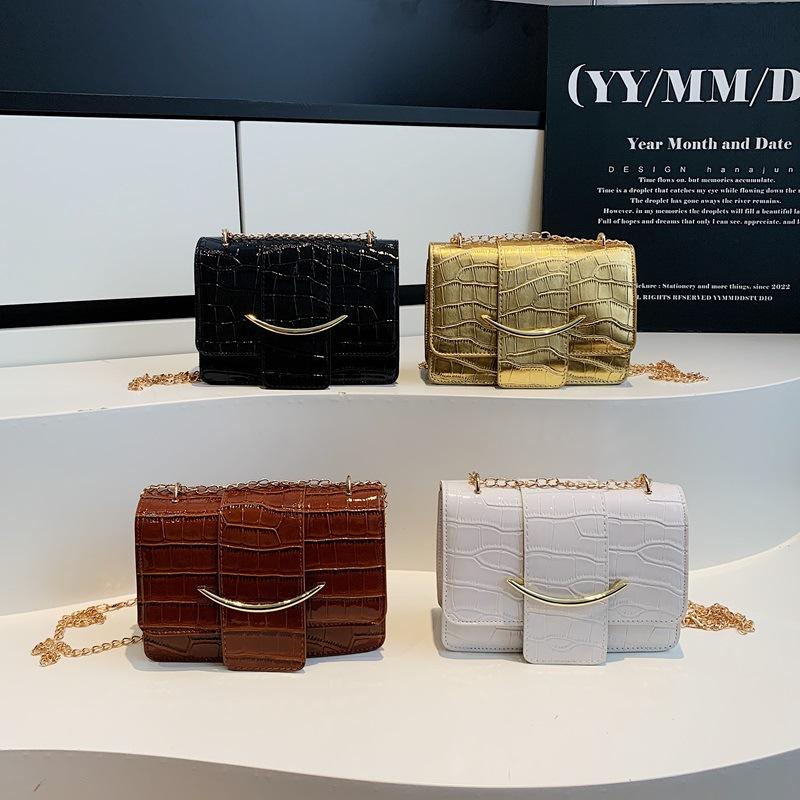 Neue Retro-Einfarbige Kleine Quadratische Tasche Damen Einfache Nischen-Umhängetasche Koreanische Version Lässige Vielseitige Umhängetasche