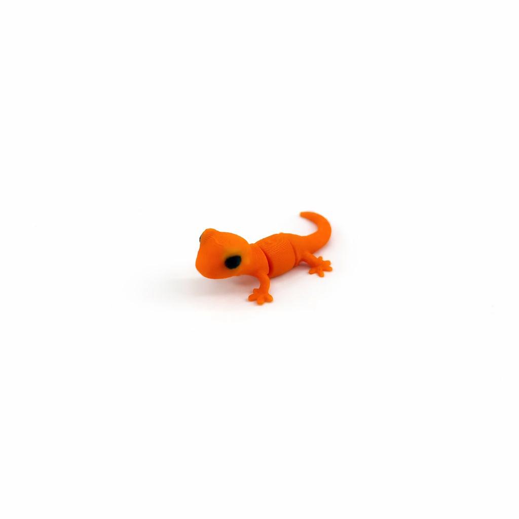 

3D Printed Mini Animal Toys with Movable Joints - Blind Box Capsule Toy Filler for Micro Landscapes