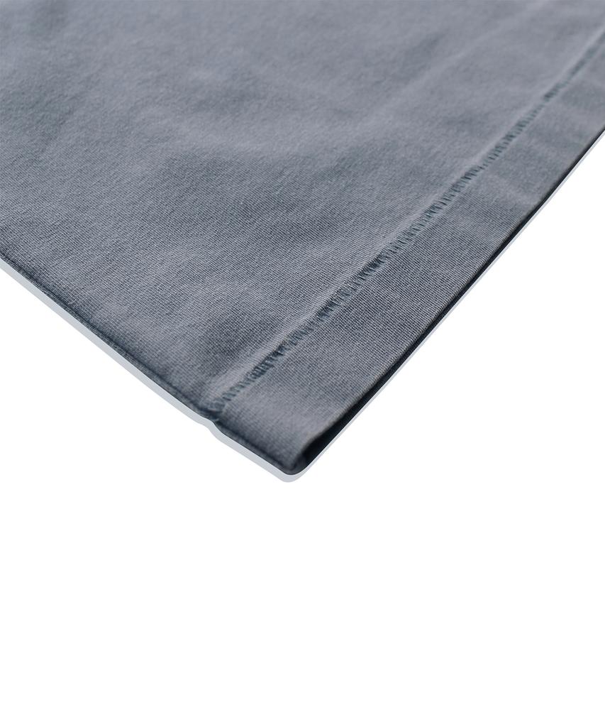 MAINBOOTH [Kiss] Chikara T-Shirt (Dust Gray)