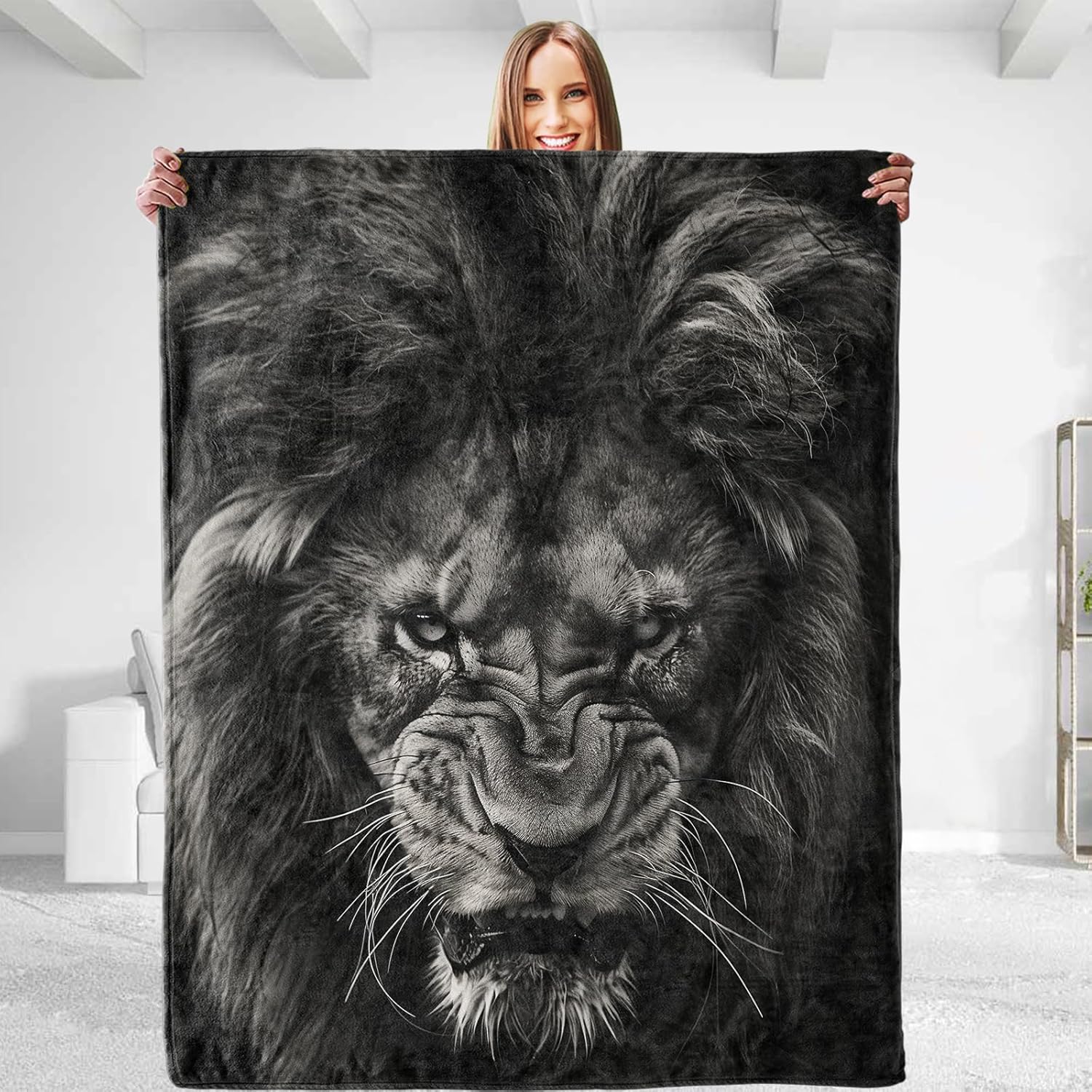 Textilien Unisex Coral Strong Lion Blanket - Soft Plush Flannel, Comfy&Lightweight For All Seasons, Warm And Fuzzy, Anti-Pilling Throw Blanket For Couc
